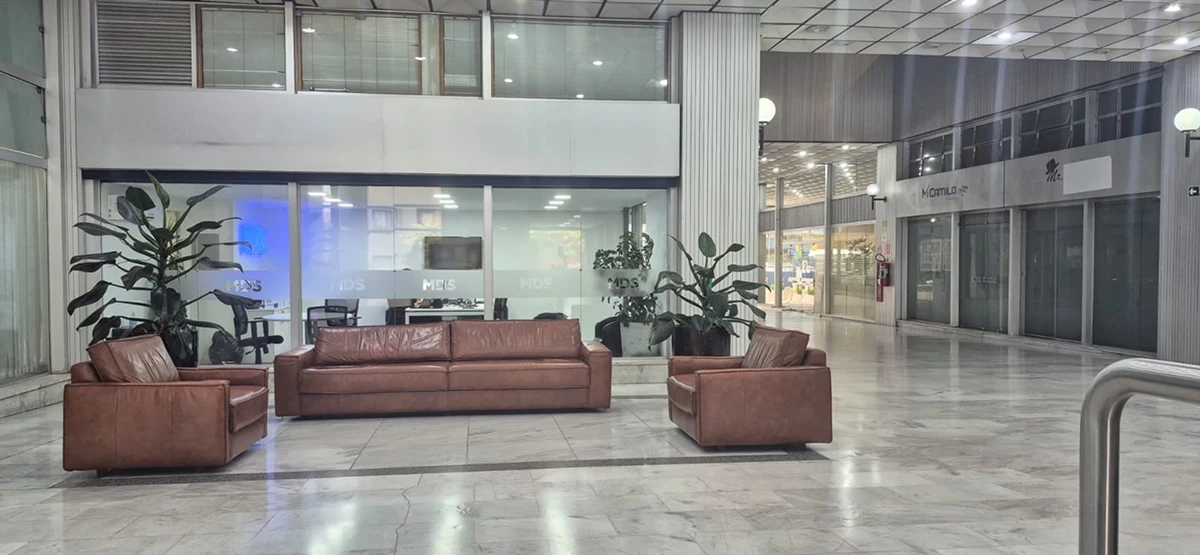 Areas Comuns Salas Comerciais Sp A Venda E Locacao Lfs Corretor De Imoveis  (3)